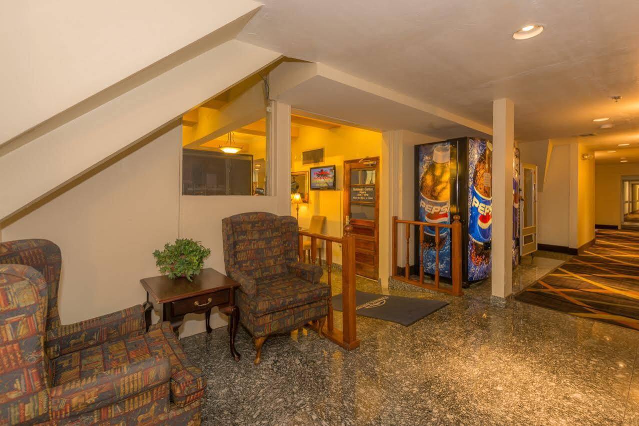 Howard Johnson By Wyndham Oklahoma City Okc Airport, Fairgrounds, I40 Exterior photo